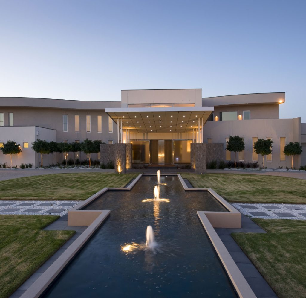 Hillside custom home — Varcon Group